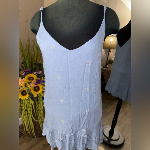 Storia • Periwinkle Star Dress - Picture 8 of 9